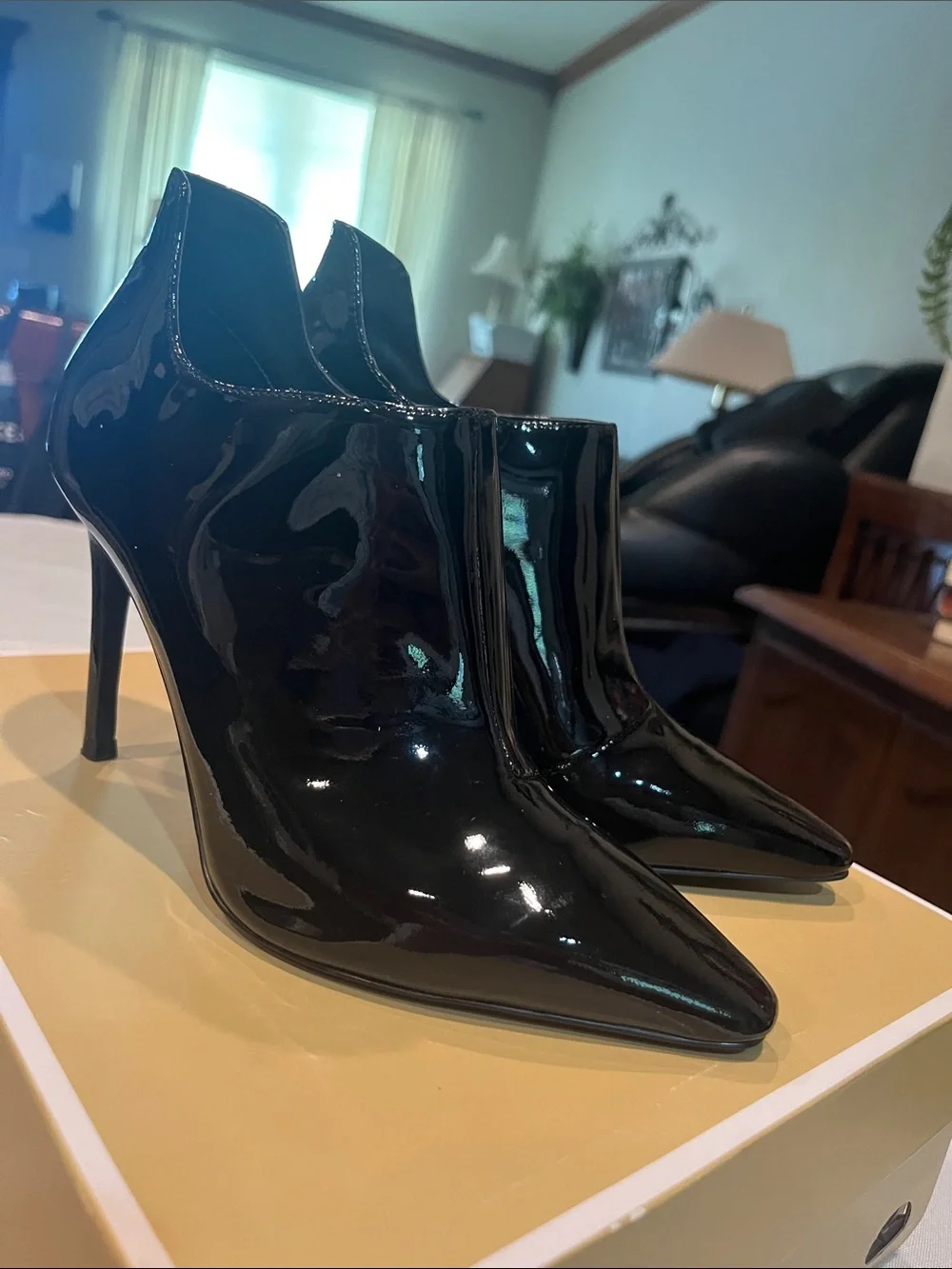 Michael Kors Corrine Patent Bootie - Black size 6.5 women’s